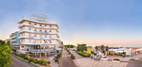 Гостиница Hotel Des Nations  Риччоне